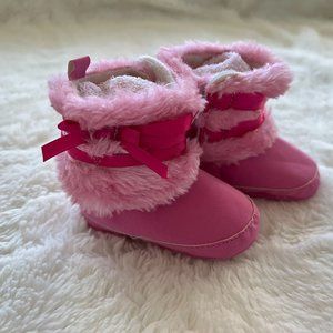 Bubble Gum Pink Faux Fur Booties w/Satin Ribbon, 3-6 mths, NEW, NEVER WORN